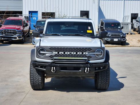 Used 2021 Ford Bronco Badlands image 6