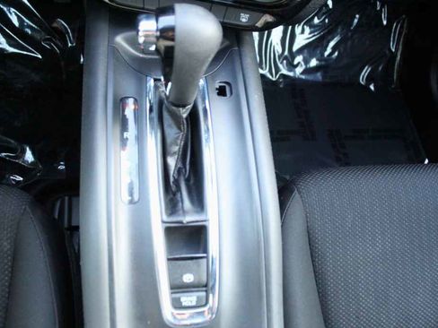 Used 2016 Honda HR-V LX image 23