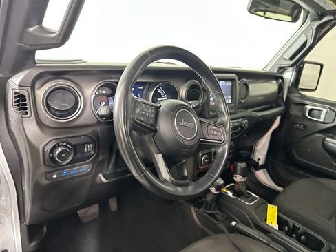 Used 2023 Jeep Wrangler Unlimited w/ Cold Weather Group image 13