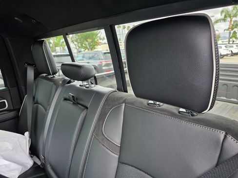New 2026 RAM 2500 Laramie AWD/4WD image 9
