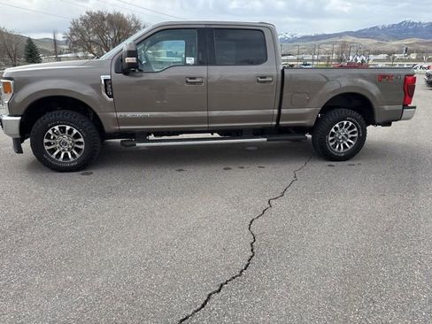 Used 2020 Ford F350 Lariat w/ Lariat Value Package AWD/4WD image 3