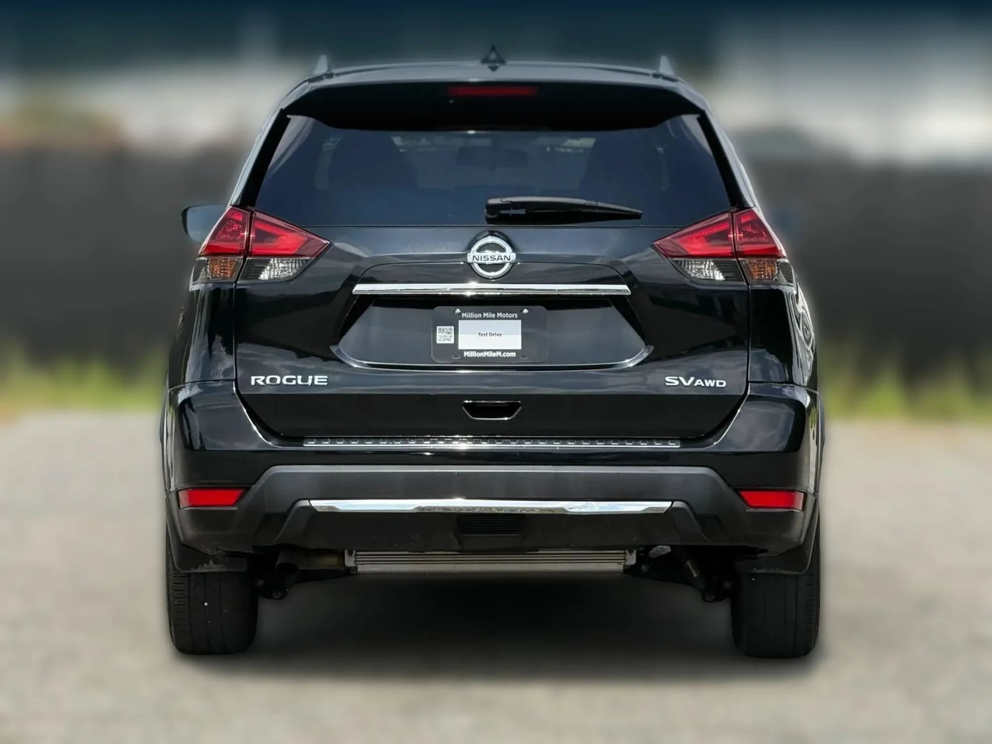 Used 2018 Nissan Rogue SV AWD/4WD image 4