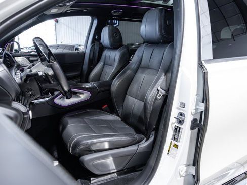 Used 2023 Mercedes-Benz Maybach GLS 600 4MATIC image 31