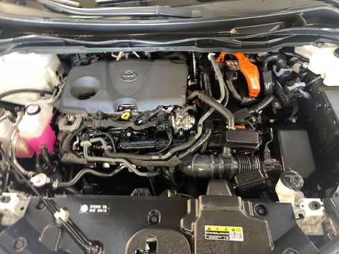 Certified 2023 Toyota Sienna XLE AWD/4WD image 9