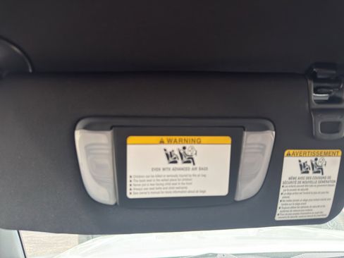 Used 2022 Toyota Tacoma TRD Off-Road w/ TRD Premium Off Road Package image 26