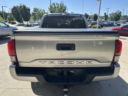 Used 2023 Toyota Tacoma SR5 w/ Technology Package AWD/4WD image 8
