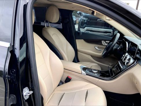Used 2019 Mercedes-Benz C 300 Sedan image 9