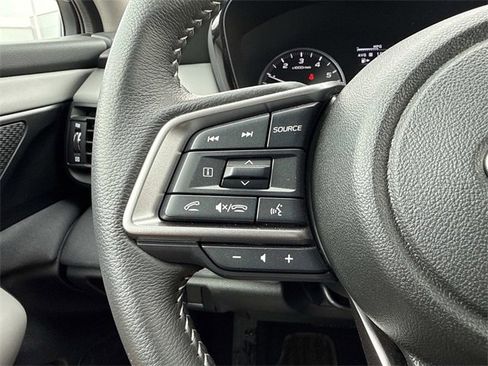 Used 2025 Subaru Outback Premium image 28