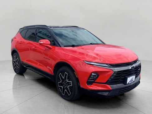 Used 2023 Chevrolet Blazer RS w/ Driver Confidence II Package AWD/4WD image 1