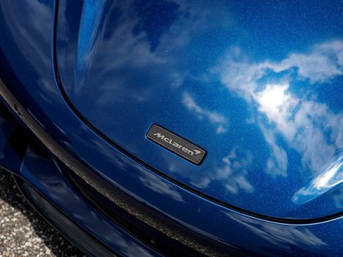 Used 2025 McLaren 750S RWD image 2