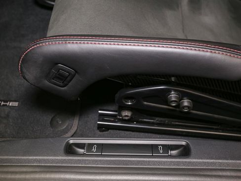 Used 2023 Porsche 718 Cayman GT4 image 49