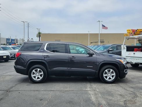 Used 2018 GMC Acadia SLE FWD image 8