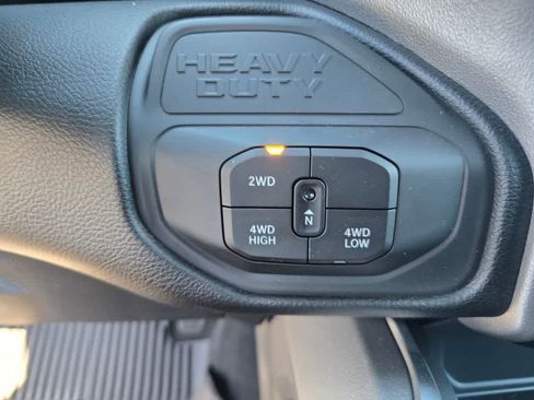 New 2026 RAM 2500 Laramie w/ Night Edition AWD/4WD image 15