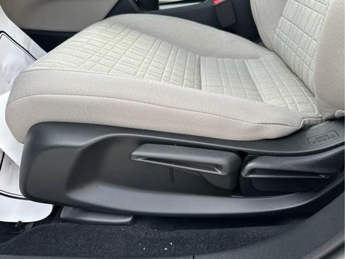 New 2026 Honda HR-V LX image 21