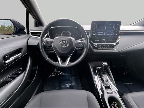 Certified 2022 Toyota Corolla SE w/ SE Preferred Package FWD image 5