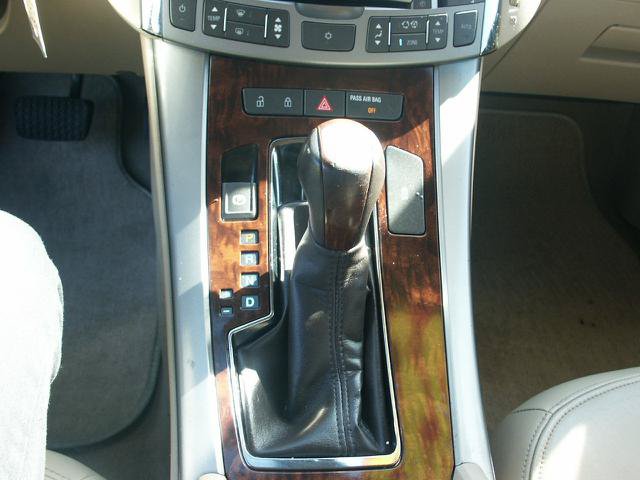 Used 2011 Buick LaCrosse CXL FWD image 12