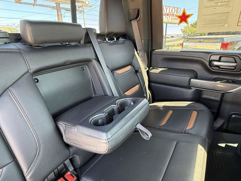 Used 2020 GMC Sierra 2500 AT4 w/ AT4 Premium Package AWD/4WD image 58