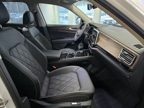 New 2026 Volkswagen Atlas SEL Premium R-Line image 32