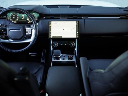 Used 2022 Land Rover Range Rover SE image 20