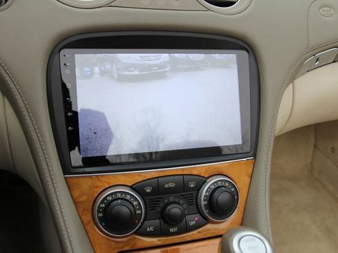 Used 2008 Mercedes-Benz SL 550 image 29