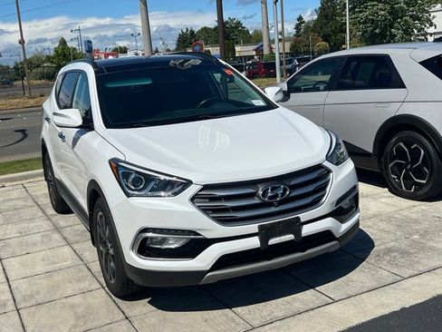 Used 2018 Hyundai Santa Fe Sport w/ Cargo Package AWD/4WD image 5