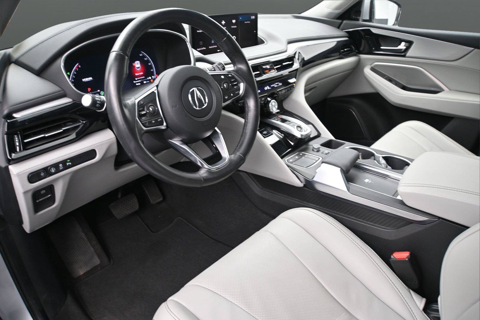 Certified 2024 Acura MDX w/ Technology Package AWD/4WD image 2