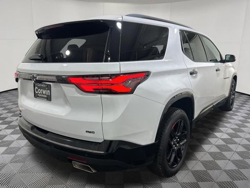 Used 2022 Chevrolet Traverse Premier w/ Redline Edition AWD/4WD image 7