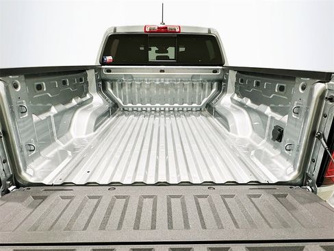 New 2026 GMC Canyon Elevation w/ Convenience Package image 27