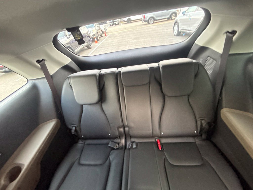 Certified 2026 Kia Carnival LX FWD image 20