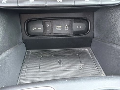 Used 2020 Hyundai Santa Fe Limited FWD image 17