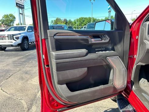Used 2024 Chevrolet Silverado 1500 High Country w/ Technology Package AWD/4WD image 25