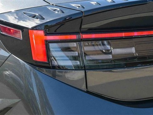 New 2026 Hyundai Sonata Limited image 9