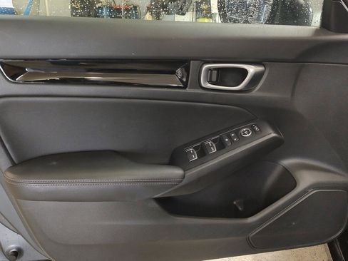 Used 2024 Honda Civic EX-L image 16