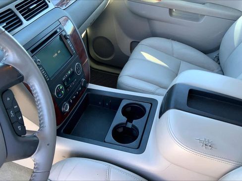 Used 2011 Chevrolet Silverado 2500 LTZ w/ LTZ Plus Package image 17