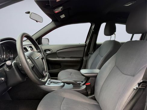 Used 2013 Chrysler 200 LX FWD image 14