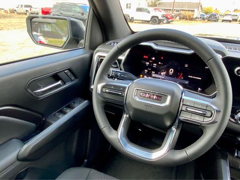 New 2026 GMC Canyon Elevation image 38