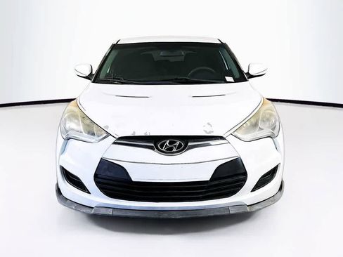 Used 2015 Hyundai Veloster image 6