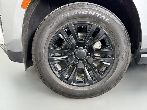 Used 2024 GMC Yukon XL Denali AWD/4WD image 35