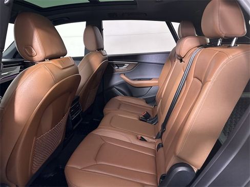 Used 2024 Audi Q8 Premium Plus image 26