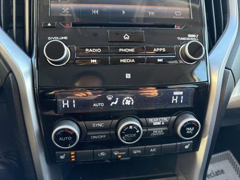 Used 2022 Subaru Ascent Premium w/ Convenience Package image 18