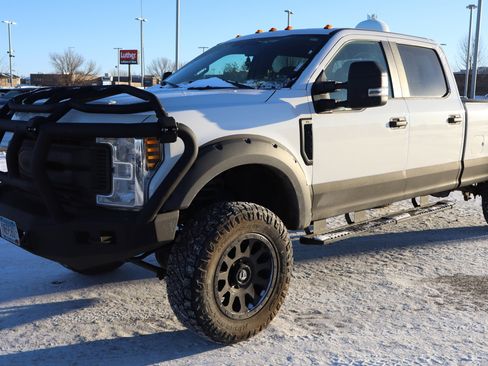 Used 2018 Ford F350 XL image 3