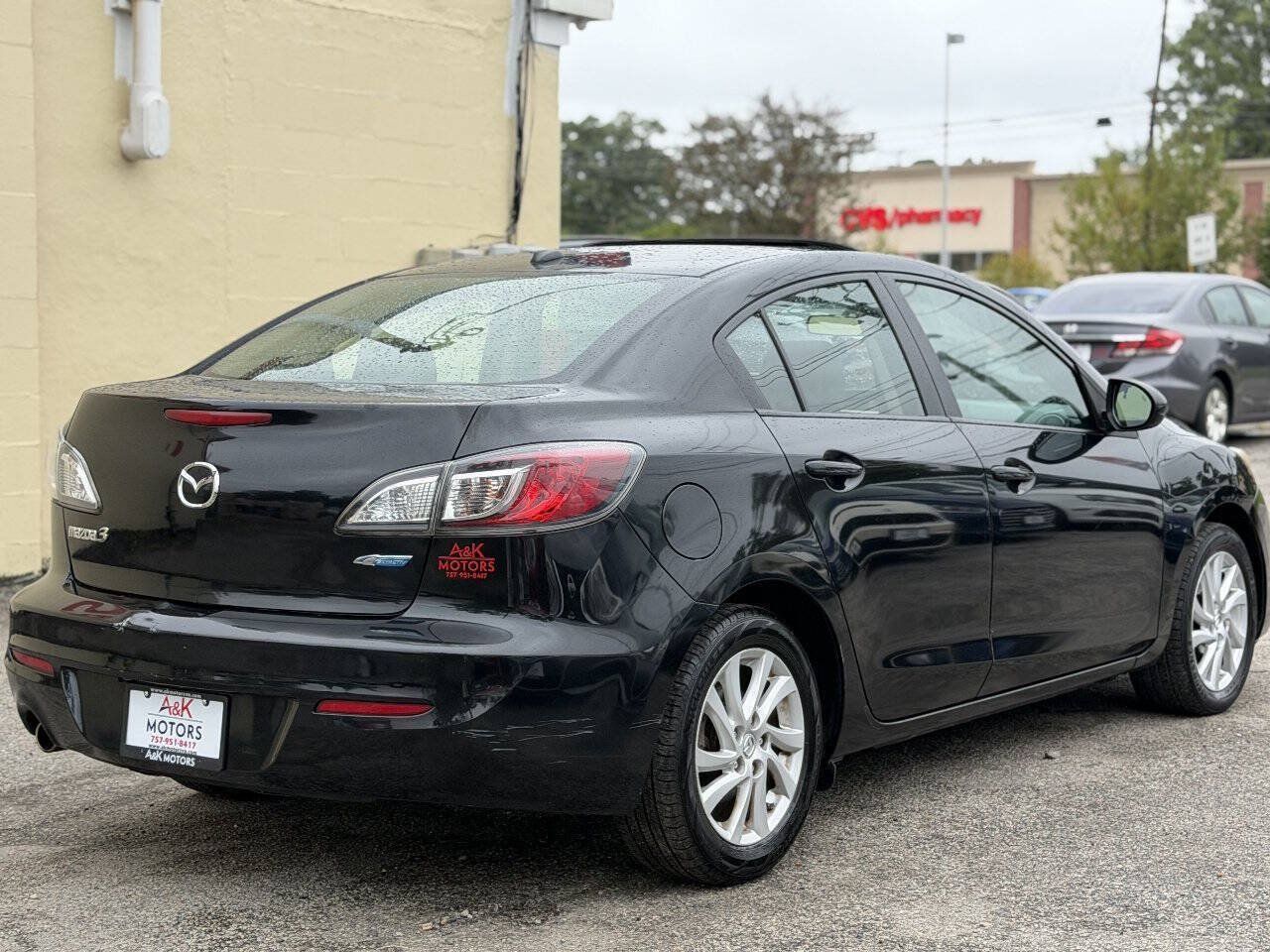 Used 2012 MAZDA MAZDA3 i Grand Touring w/ Tech Pkg FWD image 8