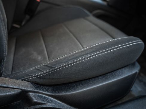 Used 2017 Ford Mustang Coupe image 35