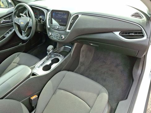 Used 2024 Chevrolet Malibu LT image 29
