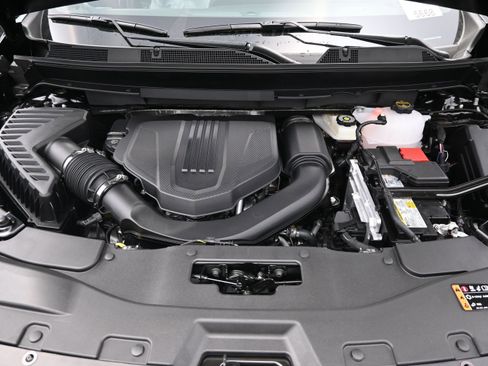 New 2026 Chevrolet Traverse LT w/ Sun and Wheel Package FWD image 37