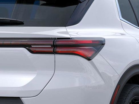 New 2026 Chevrolet Equinox EV LT image 41