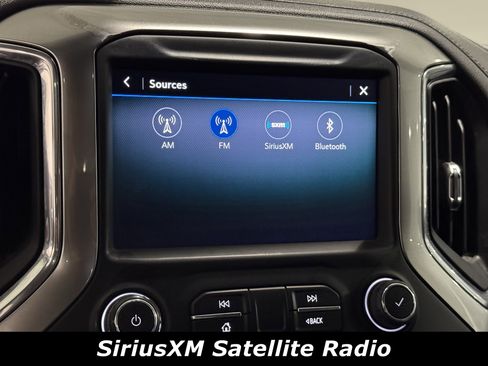 Used 2021 Chevrolet Silverado 1500 LT Trail Boss image 8