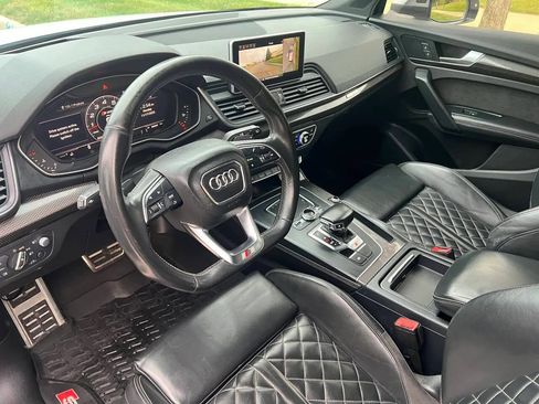 Used 2018 Audi SQ5 Prestige w/ Prestige Package image 11