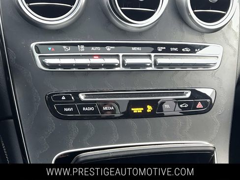 Used 2018 Mercedes-Benz GLC 300 4MATIC image 29
