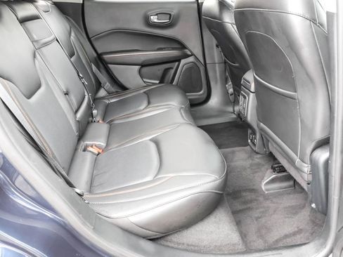 Used 2018 Jeep Compass Limited image 32